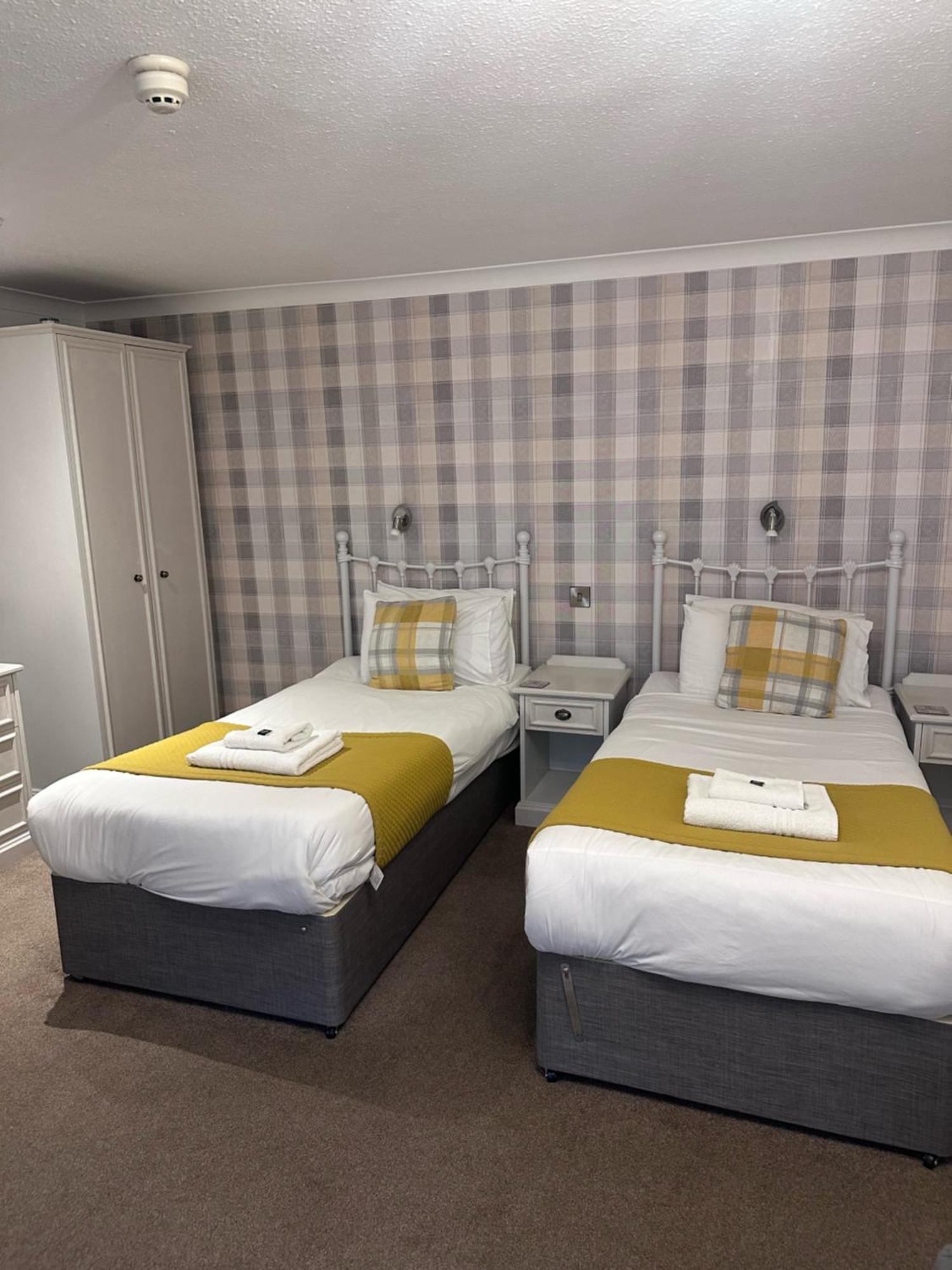 East Ayton Lodge Hotel, Scarborough Exteriör bild