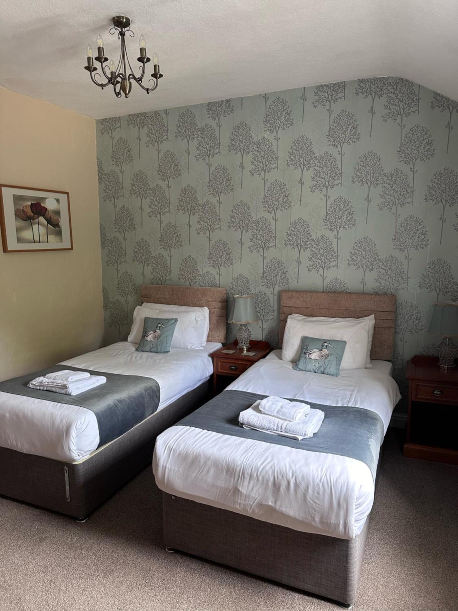 East Ayton Lodge Hotel, Scarborough Exteriör bild